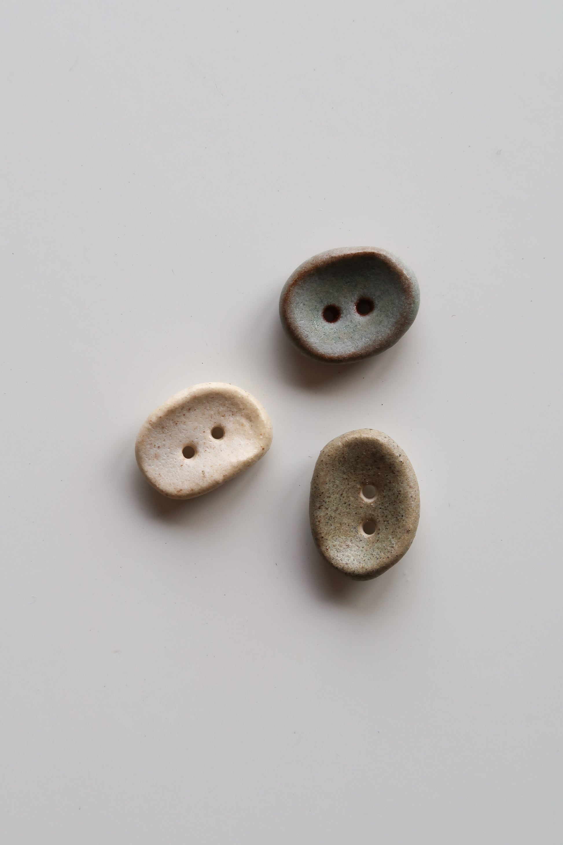 14mm Handmade Ceramic Button Set｜Slate